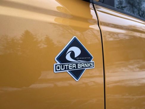 Used 2021 Ford Bronco Outer Banks w/ Sasquatch Package image 32