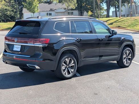 New 2026 Volkswagen Atlas SE image 4