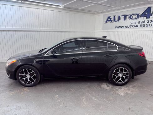 Used 2017 Buick Regal Sport Touring image 8