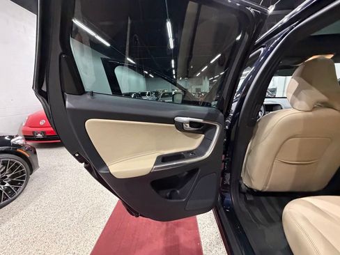Used 2016 Volvo XC60 T5 Platinum FWD image 20