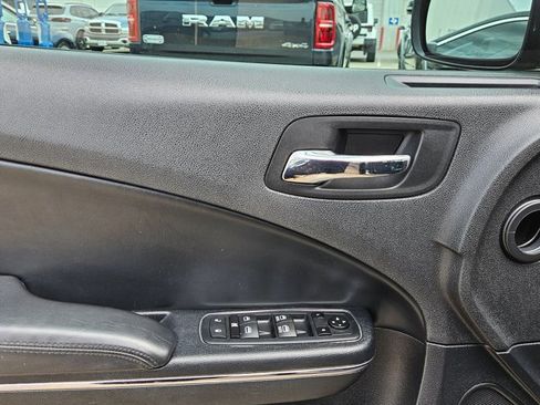 Used 2014 Dodge Charger SE w/ Sport Appearance Group RWD image 25
