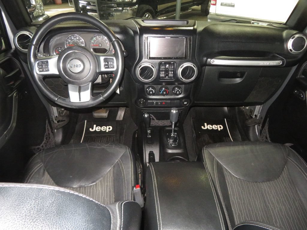 Used 2015 Jeep Wrangler Unlimited Sport AWD/4WD image 38