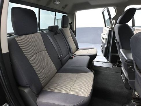 Used 2011 RAM 1500 Big Horn image 39