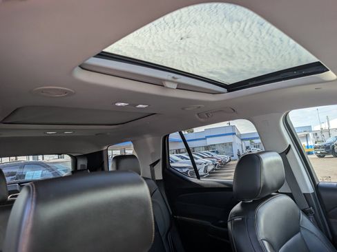 Certified 2021 Chevrolet Traverse Premier w/ Redline Edition FWD image 12