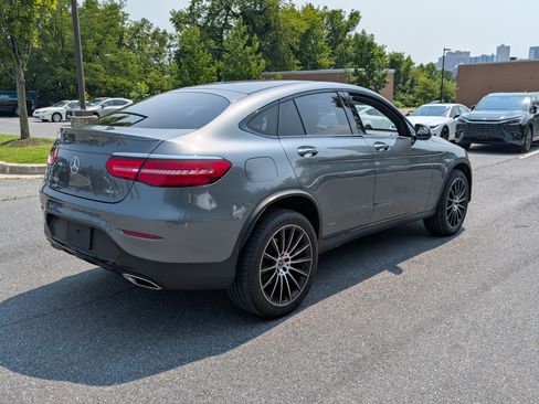 Used 2019 Mercedes-Benz GLC 300 4MATIC Coupe image 3