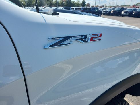Certified 2024 Chevrolet Silverado 1500 ZR2 w/ Technology Package AWD/4WD image 8