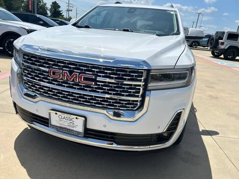 Used 2023 GMC Acadia Denali AWD/4WD image 3
