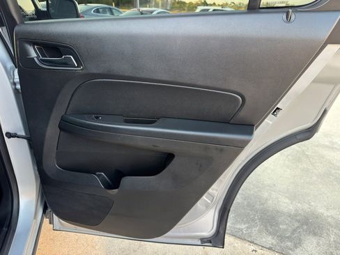 Used 2015 Chevrolet Equinox LT w/ Driver Convenience Package image 20