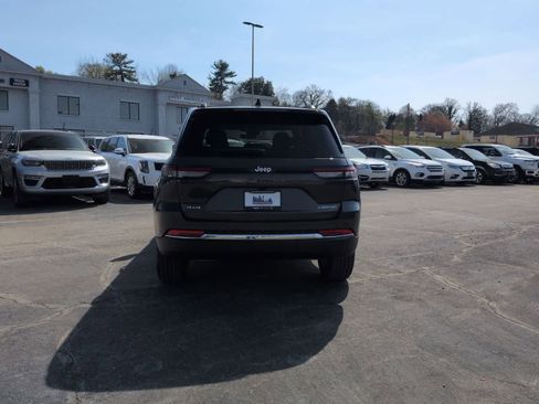 New 2026 Jeep Grand Cherokee Laredo X AWD/4WD image 7