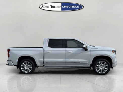 New 2026 Chevrolet Silverado 1500 High Country image 3