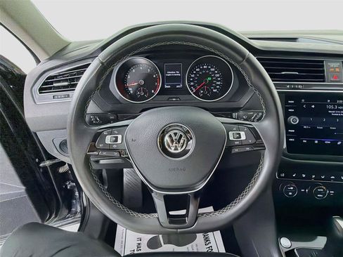 Used 2021 Volkswagen Tiguan S FWD image 11