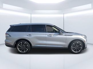 Used 2021 Lincoln Aviator Reserve w/ Equipment Group 202A AWD/4WD video 2