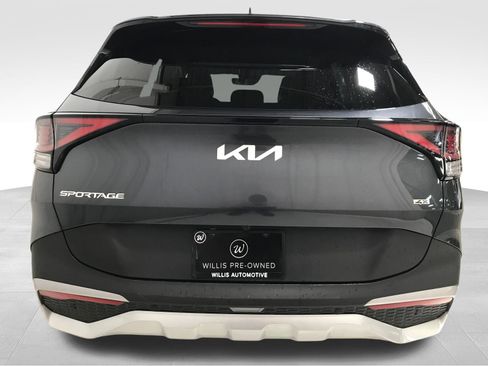 Used 2024 Kia Sportage EX AWD/4WD image 5