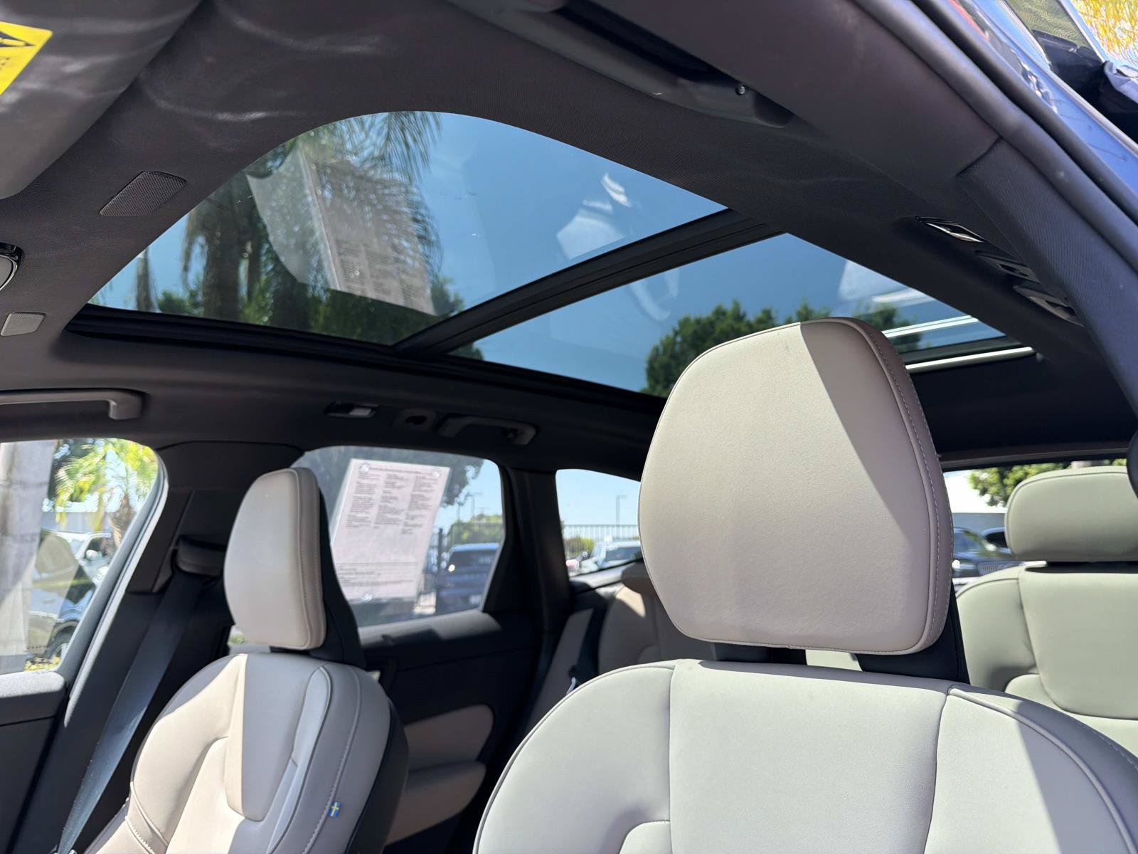 Certified 2026 Volvo XC60 B5 Plus AWD/4WD image 35