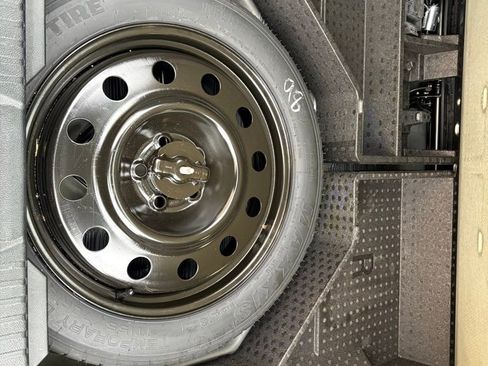 Used 2022 Ford Edge ST-Line image 14