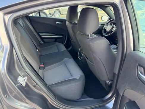 Used 2022 Dodge Charger SXT image 10