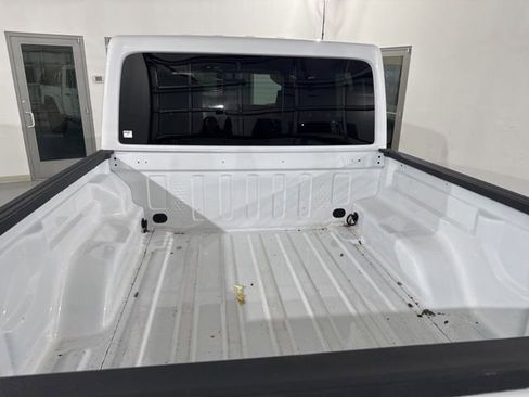 Used 2022 Jeep Gladiator Rubicon w/ LED Lighting Group AWD/4WD image 9