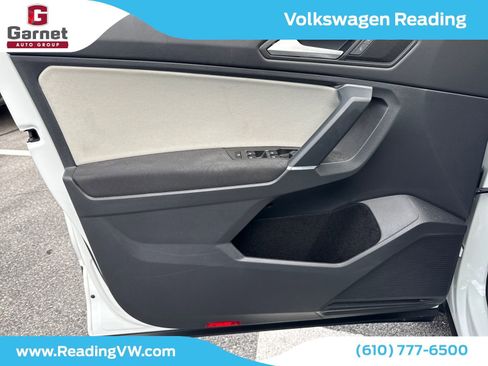 Used 2020 Volkswagen Tiguan S image 10
