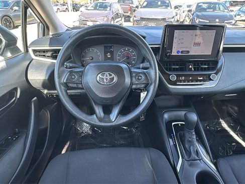 Certified 2025 Toyota Corolla LE image 25