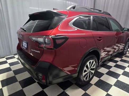 Used 2022 Subaru Outback Premium AWD/4WD image 4