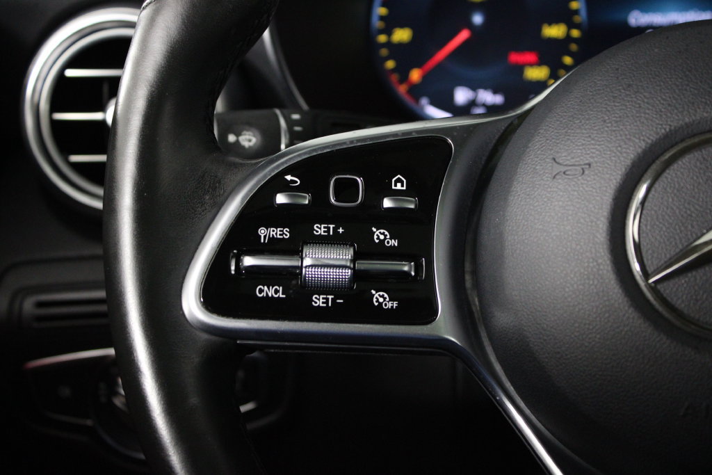 Used 2020 Mercedes-Benz GLC 300 image 28