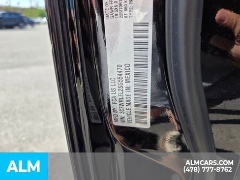 Used 2025 RAM 4500 4x4 Crew Cab DRW w/ Laramie Trim Package image 19