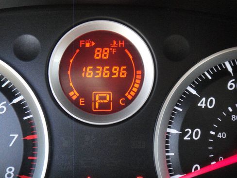 Used 2012 Nissan Sentra 2.0 S FWD image 15