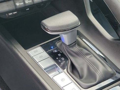Used 2025 Hyundai Elantra Hybrid FWD image 31