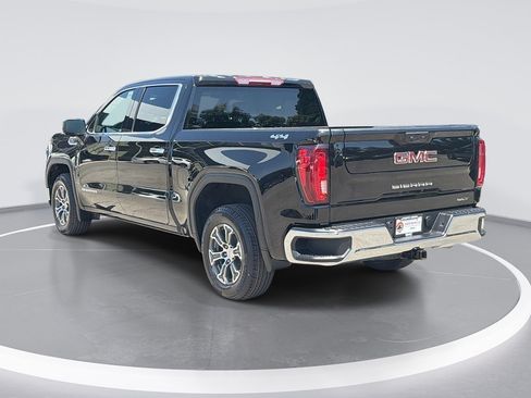 Used 2025 GMC Sierra 1500 SLT AWD/4WD image 5