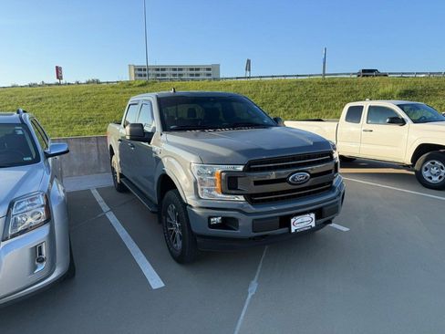 Used 2019 Ford F150 XLT w/ Equipment Group 302A Luxury AWD/4WD image 2
