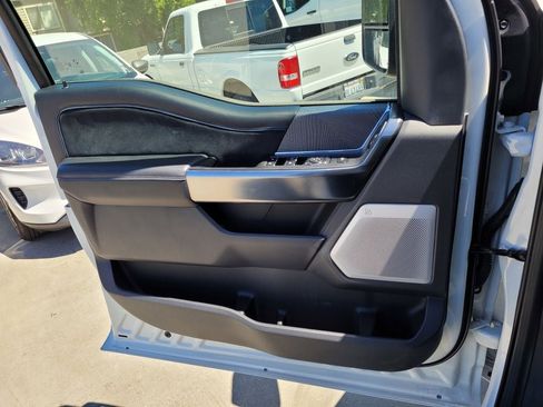 New 2025 Ford F250 Platinum image 37