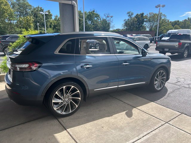 Used 2019 Lincoln Nautilus Reserve w/ Driver Assistance Package FWD image 9