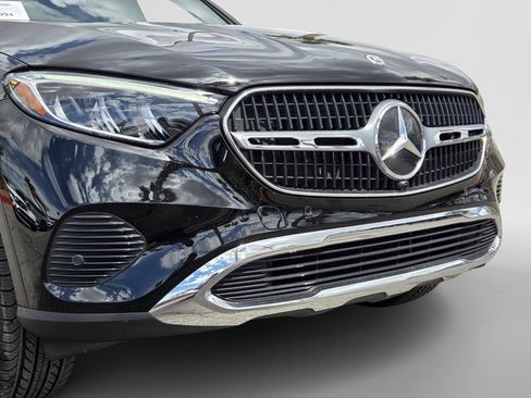 Certified 2025 Mercedes-Benz GLC 350e 4MATIC image 9