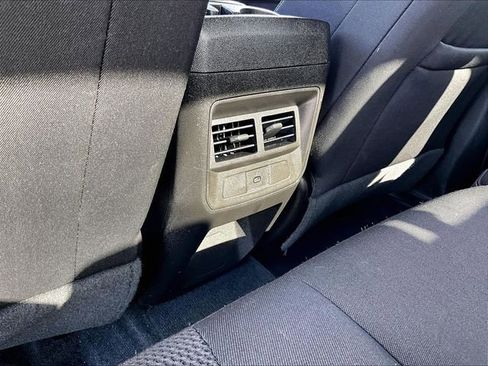 Used 2023 Chevrolet Colorado LT image 27