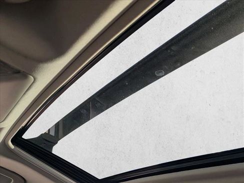 Used 2021 Toyota RAV4 XLE w/ Convenience Package image 20