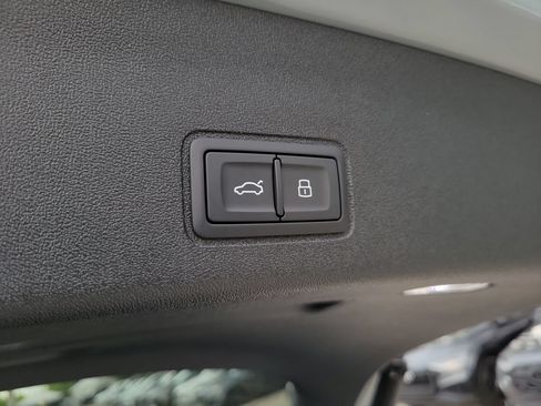 New 2026 Audi Q3 quattro 2.0T AWD/4WD image 31