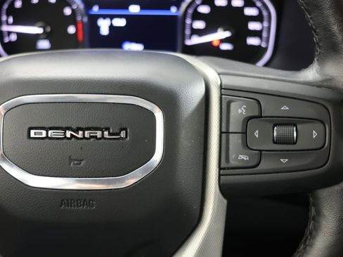 Used 2021 GMC Yukon Denali image 30