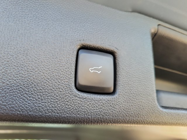 Certified 2023 Ford Escape Platinum w/ Premium Technology Package AWD/4WD image 34