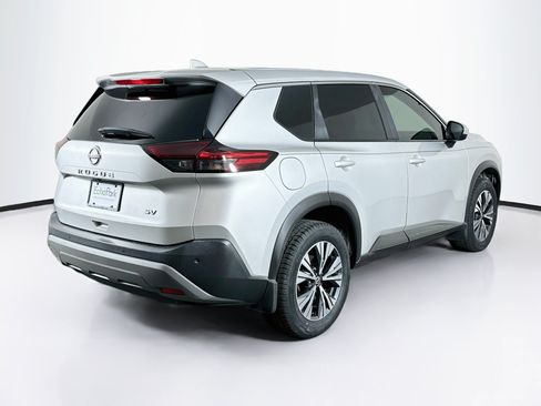 Used 2023 Nissan Rogue SV FWD image 9
