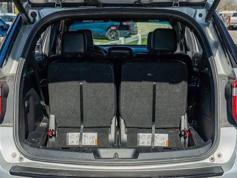 Used 2018 Ford Explorer XLT w/ Equipment Group 202A image 13