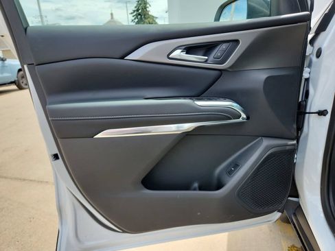 New 2026 Chevrolet Traverse LT FWD image 12