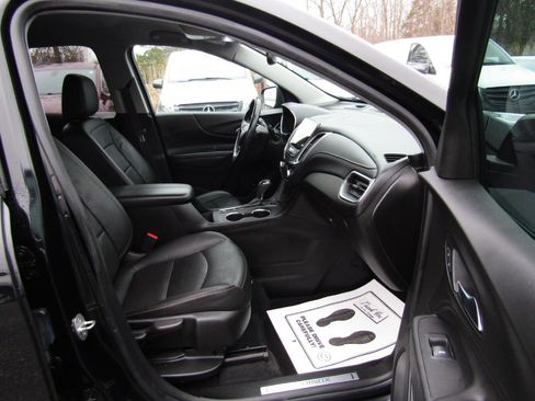 Used 2020 Chevrolet Equinox Premier w/ Premier Redline Edition FWD image 28