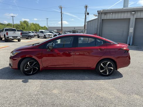 Used 2025 Nissan Versa SR w/ Trunk Package FWD image 9