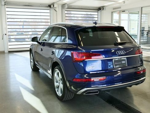 Certified 2025 Audi Q5 2.0T Premium Plus w/ Premium Plus Package image 4