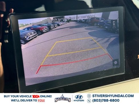 Used 2022 Hyundai Palisade SE w/ Cargo Package FWD image 3