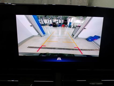 Used 2025 Chevrolet Trax LT w/ Driver Confidence Package image 24