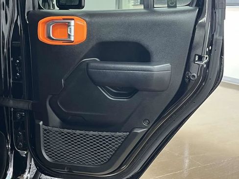 Used 2025 Jeep Wrangler Unlimited Sport AWD/4WD image 25