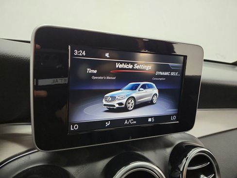 Used 2019 Mercedes-Benz GLC 300 image 9
