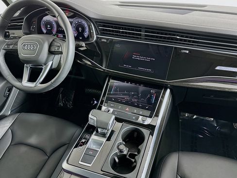 Used 2024 Audi Q7 Premium Plus w/ Premium Plus Package image 6