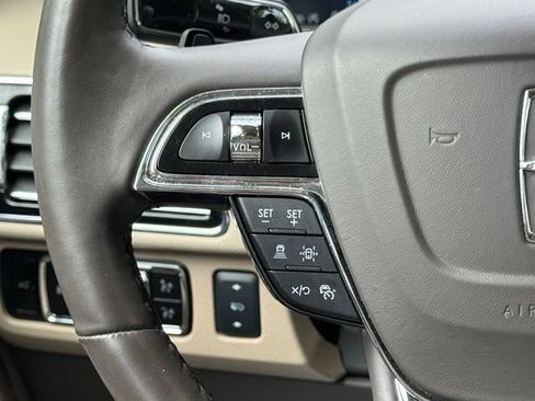 Used 2023 Lincoln Navigator Reserve AWD/4WD image 25